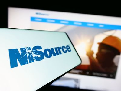 NiSource Stock: Is NI Outperforming the Utilities Sector?